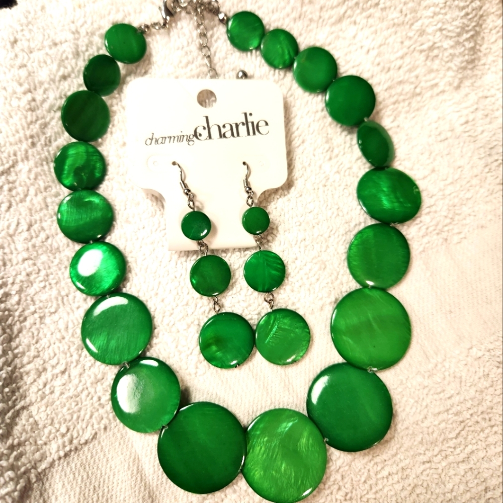 Green necklace and earrings